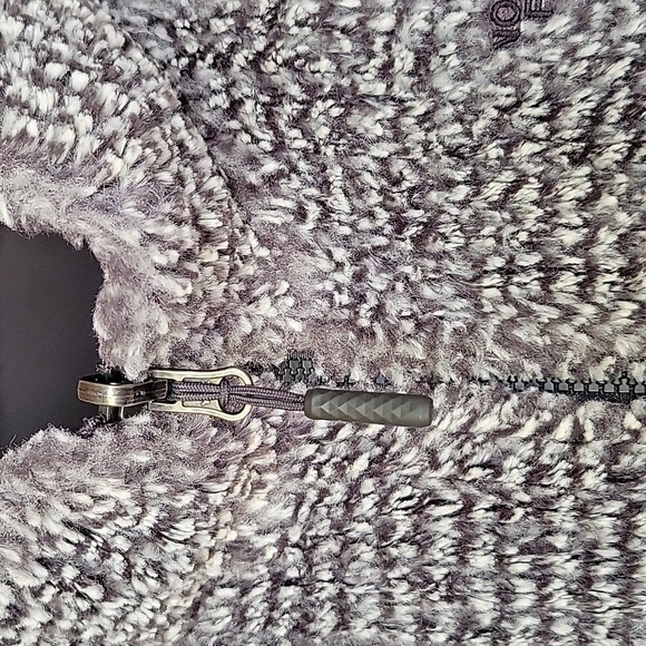 The North Face Black and Gray Size Medium Reversible Jacket - Picture 9 of 11